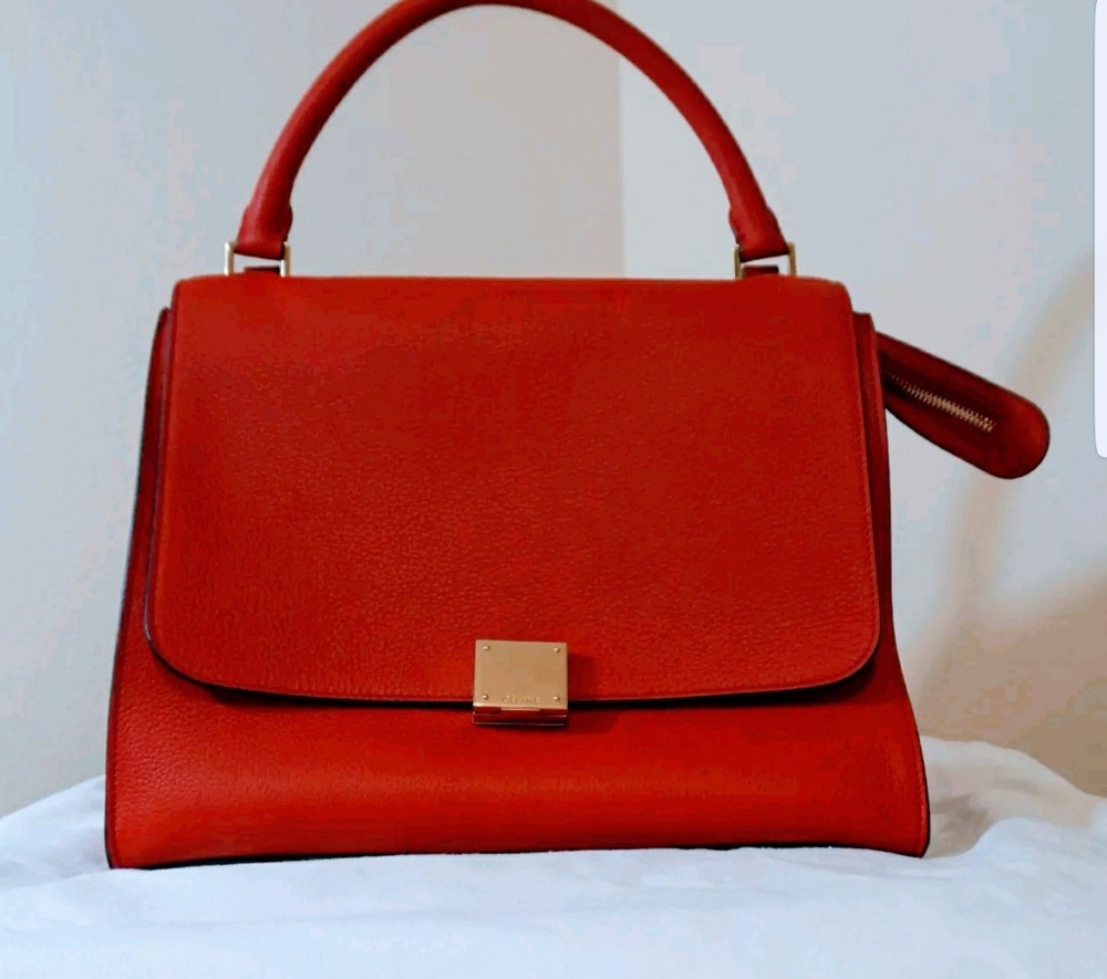 🆕👜 Celine Trapeze Red Calfskin Leather Handbag🔥